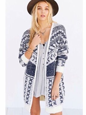 ecote Tribal / Southwestern Fuzzy duster cardigan Size Medium